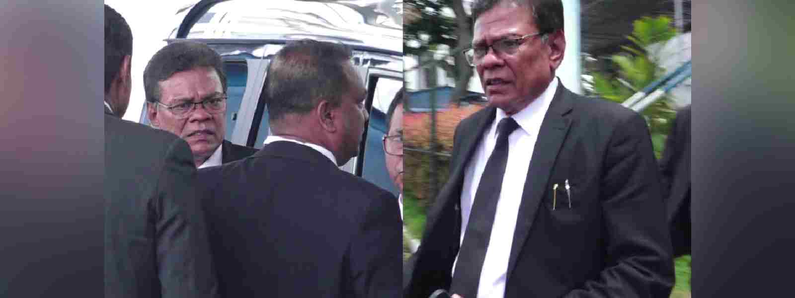 ගුණරත්න වන්නිනායක ගල්කිස්ස පොලීසියට එයි